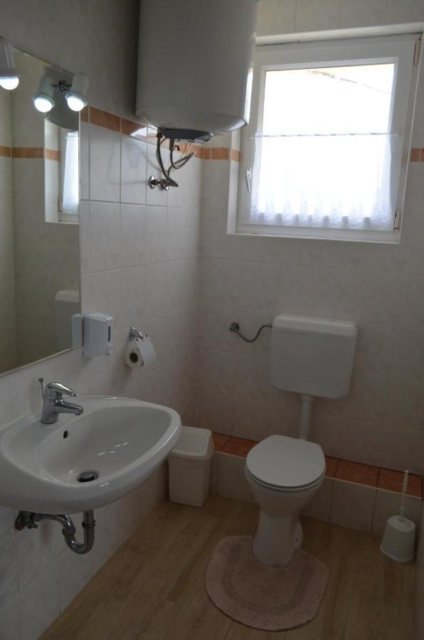 Gazlang Apartman Hajdúszoboszló Exteriör bild