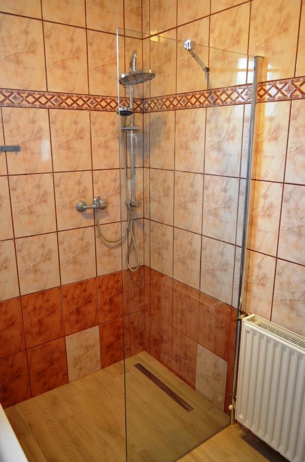Gazlang Apartman Hajdúszoboszló Exteriör bild